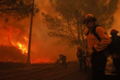 Auto Fire In Ventura County Contained, No Structures Endangered