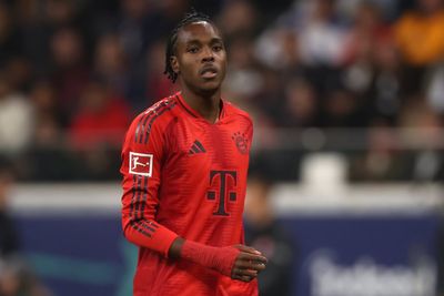 Chelsea suffer Mathys Tel blow as Bayern Munich sporting director sends 'clear' message