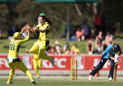 England suffer shambolic Women’s Ashes defeat after free-hit confusion