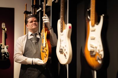 Guitars that bear ‘scars’ of Jeff Beck’s playing exhibited for auction