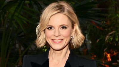 Emilia Fox just teamed 2025's trendiest comfy shoe with ultra wide-leg jeans