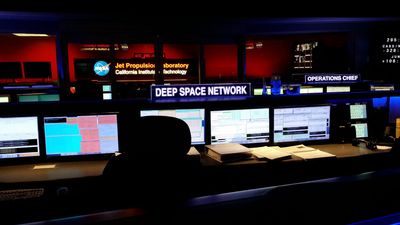 Los Angeles fires leave NASA's Deep Space Network mission control empty for 1st time in 60 years