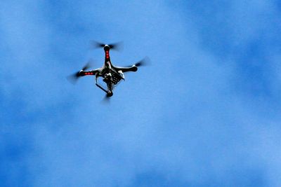 Drones could lift inmates out of jails to escape, prison officers say