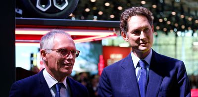 Carlos Tavares resigns: Agnelli and Peugeot families take back control