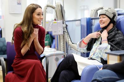 Kate comforts cancer patients in surprise return to hospital that treated her