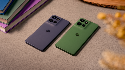 Motorola just dropped a pair of good-looking affordable phones under $300