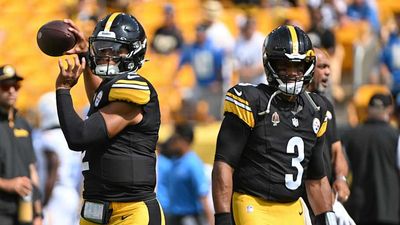 Mike Tomlin Addresses Steelers QB Plans As Russell Wilson, Justin Fields Enter Free Agency