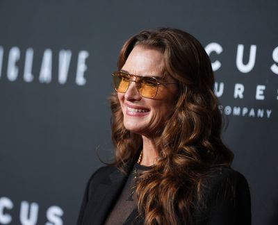 Brooke Shields reveals the sexist question two male doctors asked her after a seizure