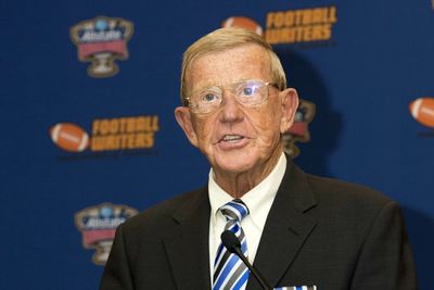 Lou Holtz makes pick on Ohio State vs. Notre Dame in CFP title game