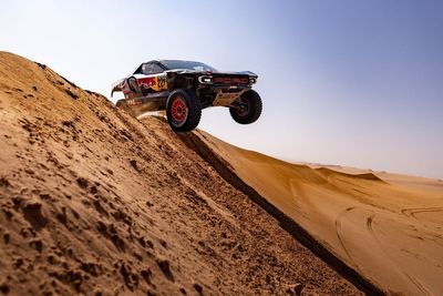 Dakar 2025, Stage 10: Roma fastest as Lategan retakes overall lead