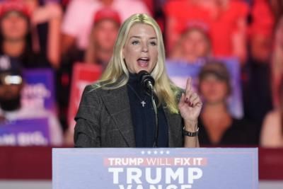 Pam Bondi To Head U.S. Department Of Justice