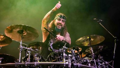 “I’m sorry I ruined your song!”: Mike Portnoy hears Taylor Swift's Shake It Off for the first time and plays along... with surprising results