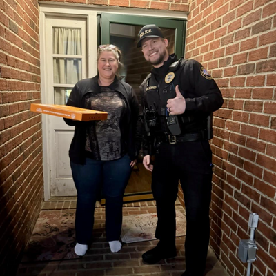 Tennessee Cops Arrest Pizza Delivery Driver on Drug Charges, Send Officer to Complete His Delivery