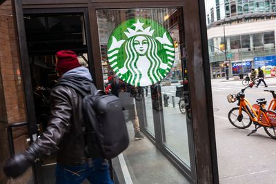 Starbucks nixes open door policy