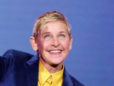 Ellen DeGeneres debuts gray hair transformation as she returns to California