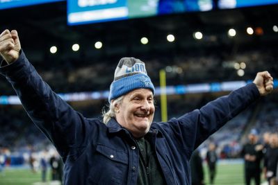 Detroit Lions fan Jeff Daniels sings ‘The Curse of Bobby Layne’ on ‘Tonight Show’