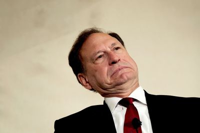 Alito: Do you read Pornhub for articles?