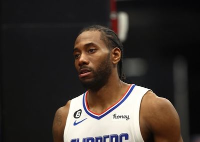 Kawhi Leonard Not in a Hurry to Break Minutes Restriction