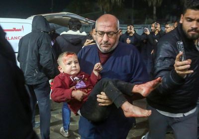 Israeli attacks kill at least 80 in Gaza after ceasefire deal announced