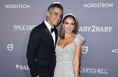 Jessica Alba 'retains divorce lawyer' amid Cash Warren split but pair 'will remain close'