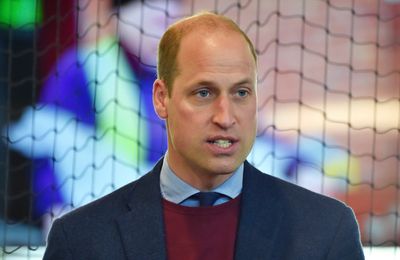 Prince William enjoys pint with Aston Villa fans