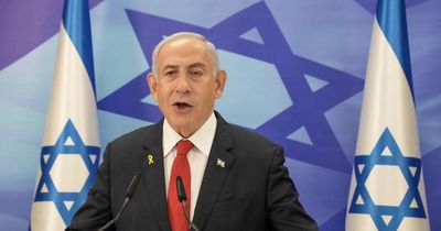 Benjamin Netanyahu delays Israeli cabinet meeting to approve ceasefire deal