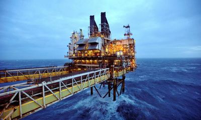 BP to cut 4,700 jobs and 3,000 contractor roles to help save £1.6bn