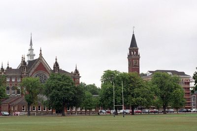 Private school run driving 27% increase in air pollution in south London, campaigners say