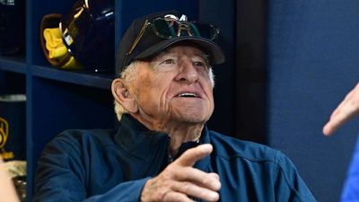 MLB Fans Share Best Bob Uecker Stories, Tributes After His Death at 90