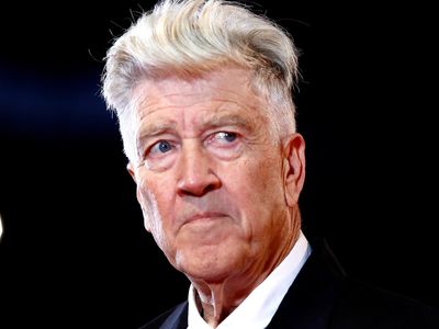 David Lynch, Twin Peaks and Elephant Man director, dies aged 78