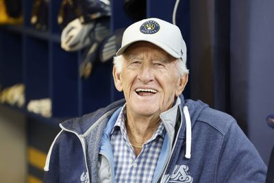 "Mr. Baseball" Bob Uecker dies at 90