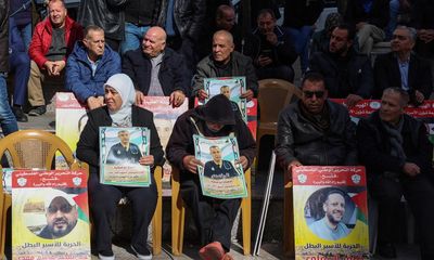 Families await release of Palestinian prisoners after ceasefire deal