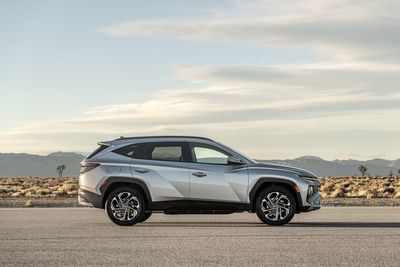 Best-rated 2025 SUVs under $40k according to Consumer Reports