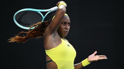 Gauff continues charge through Australian Open draw