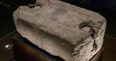 Search launched for more than 30 'hidden' fragments of Stone of Destiny