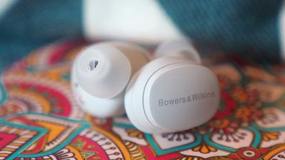 Bowers & Wilkins Pi6 review: sensational sound, ordinary ANC