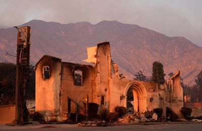 Fearing raids, barred from aid: LA immigrants doubly vulnerable amid fires