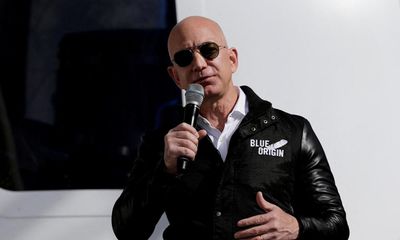 How Jeff Bezos can stop the bleeding at the Washington Post