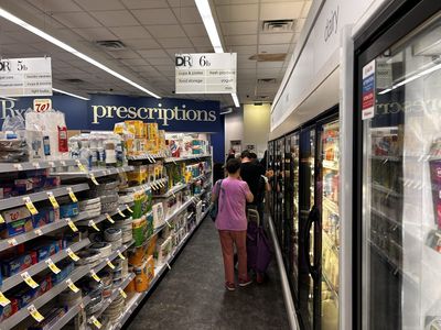 Walgreens replaced its refrigerator doors with digitized ad-laden glass. It might become a $200 million debacle