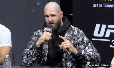 UFC 311: Jiri Prochazka shaved his head in support of fan fighting cancer