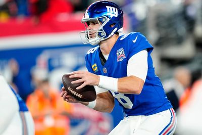 What should the Vikings do with Daniel Jones for the 2025 season?