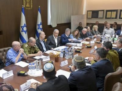 Israeli Cabinet Deliberates Over Ceasefire Deal For 5 Hours