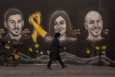 Israel prepares for hostages' return with scant knowledge of their condition