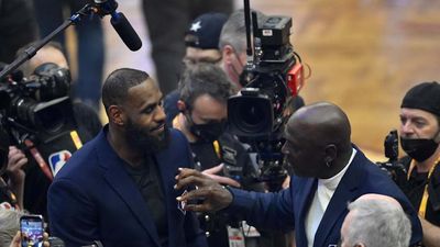 LeBron James Says He Was 'Unguardable' in Infamous Pickup Game With Michael Jordan