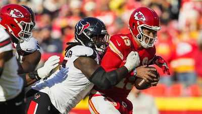 Who are the Announcers and Referees for Chiefs-Texans?