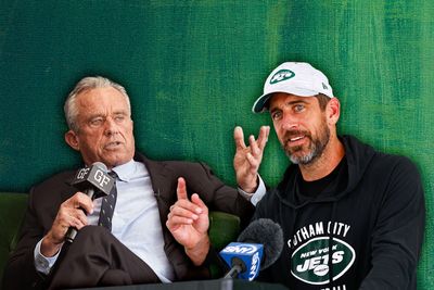 Anti-vax QB Rodgers endorses RFK Jr.