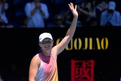 Australian Open: Iga Swiatek is in total control during a 6-1, 6-0 rout of Emma Raducanu