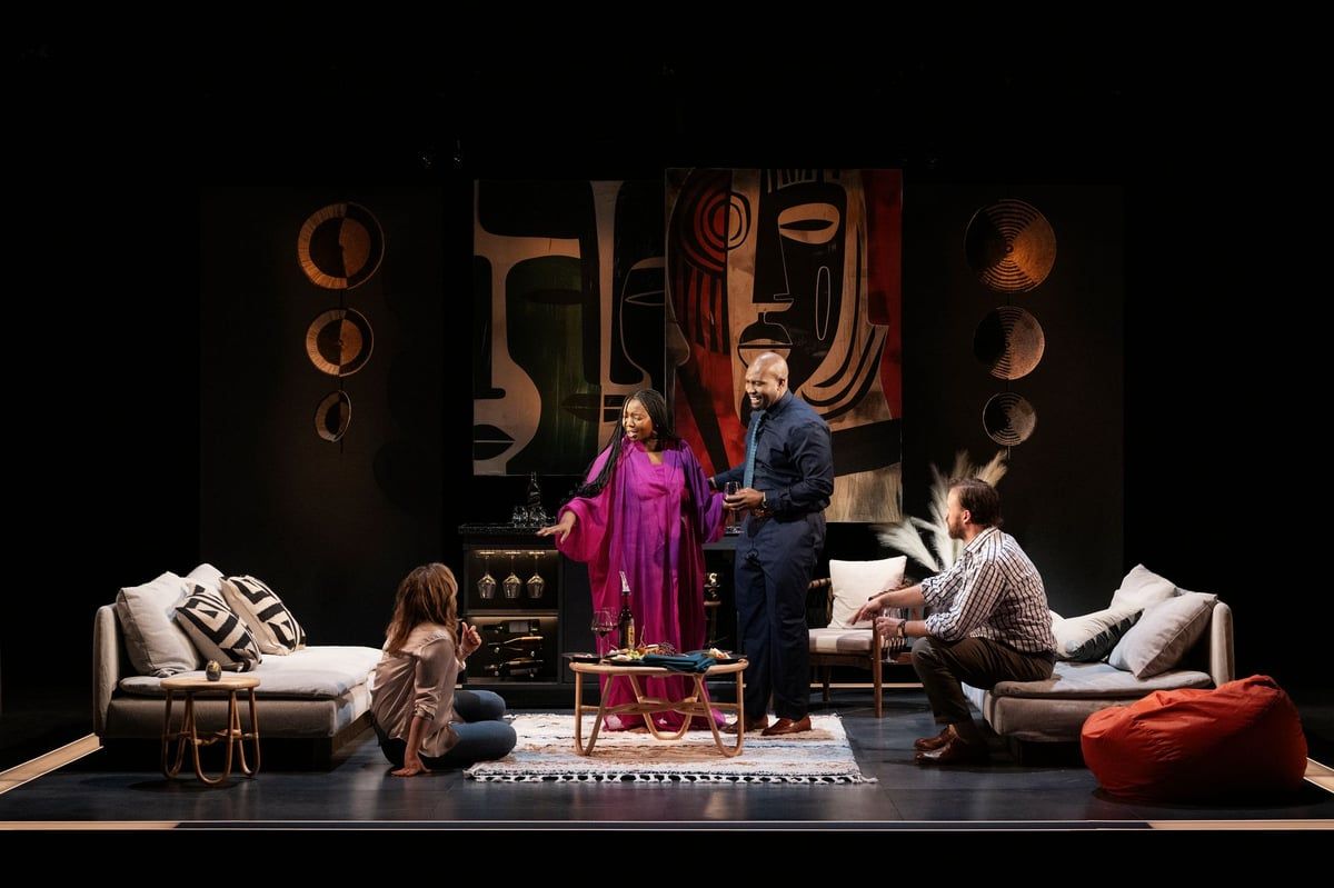A Good House at the Royal Court Theatre review:…