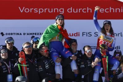 Sofia Goggia Wins Fourth Cortina Downhill, Lindsey Vonn Returns