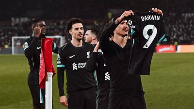 Leaders Liverpool strike late as Darwin Nunez sinks Brentford